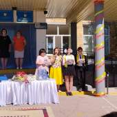 Торжественная церемония вручения аттестатов об окончании основной школы