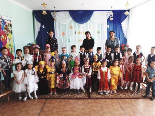 Прошел утренник посвященный ко дню единства народов в  Казахстане