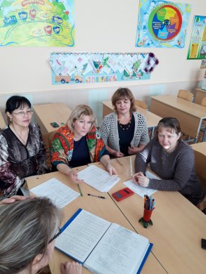 Проведение Lesson study с 21.01.-26.01.19 в 3 классах курировала школьный тренер Бровкина Ю.Г.