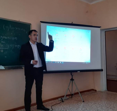 Школьные библиотекари города Балхаш имели замечательную возможность встретиться с заместителем Национальной Академической библиотеки республики  вошедшего в книгу «100 новых имен» Нуржаном Жолдыбалиновым.