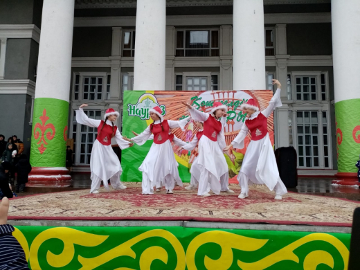 Наурызым - тойлы күн, еліміздің сакта 6ipлiriн