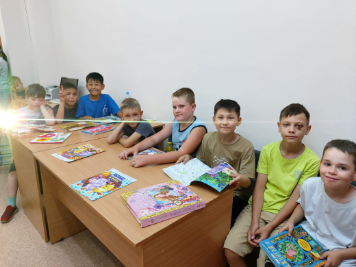 09,06 посетили библиотеку имени Гайдара