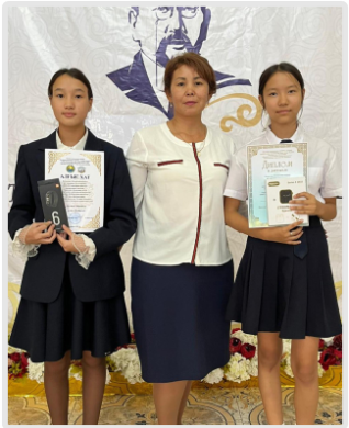 В честь 800-летия со дня рождения султана Бейбарса, организованного народом Казахстана в рамках праздника языков, был проведен конкурс сочинений на тему «тарихтан тағылым: Султан Бейбарыс».