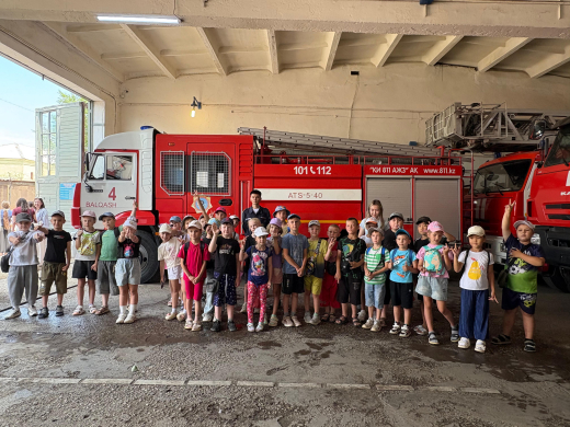 Сегодня воспитанники пришкольного лагеря 