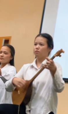 Республика күні қарсаңында ардагер ұстаздарға арналған іс-шара