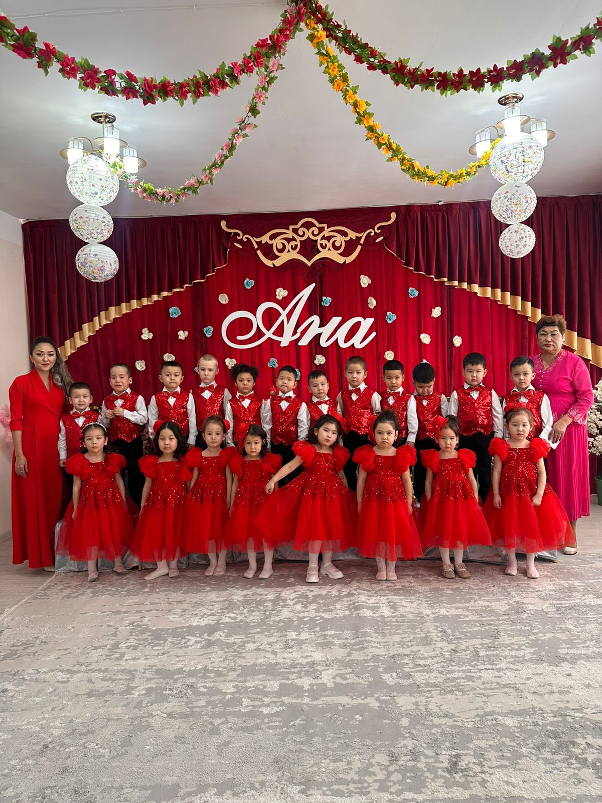 «Ну же, мамочка, поздравляю с рождением малыша!»