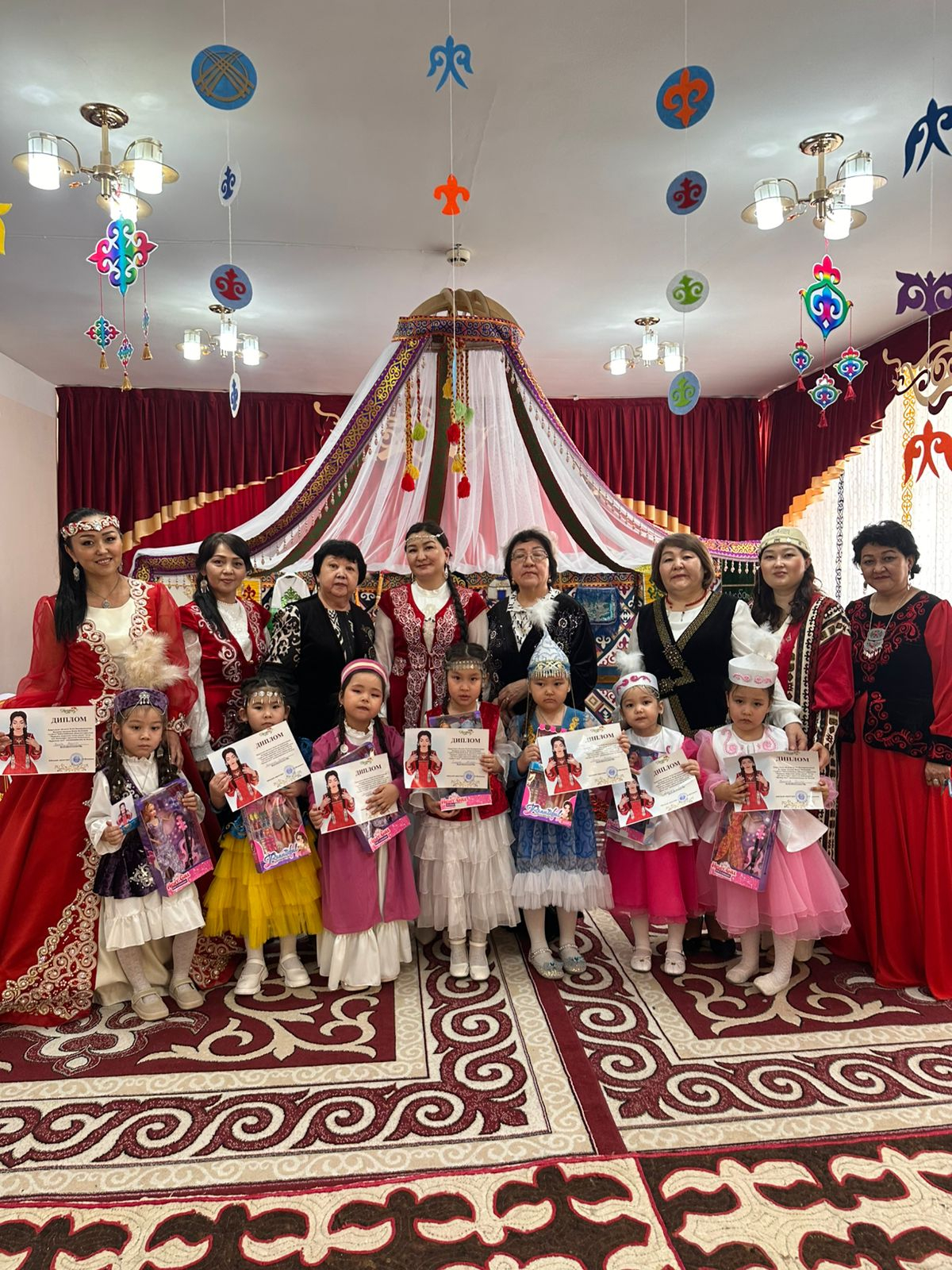 Бұрымды қыз