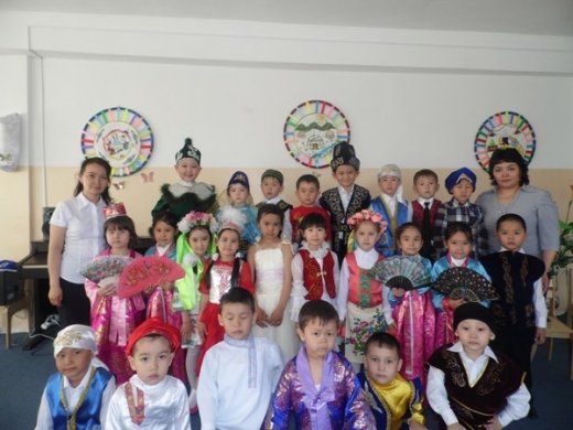 прошёл утренник посвященный к дню Единства народов