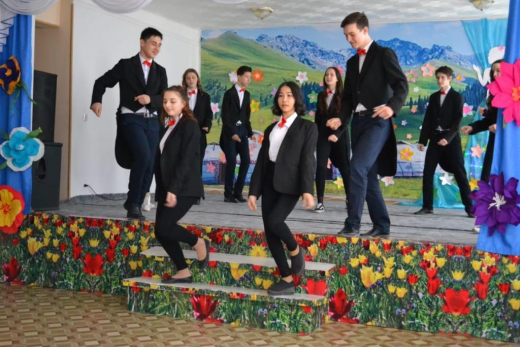 Концертная программа к празднику 8 марта