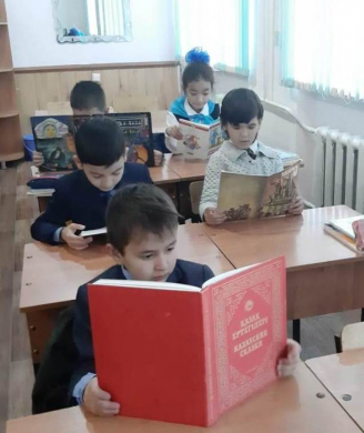 8 октября 2019 года проведено «Reading time» - массовое чтение в 7:45 ч., с участием учащихся 2-11 классов и учителей.