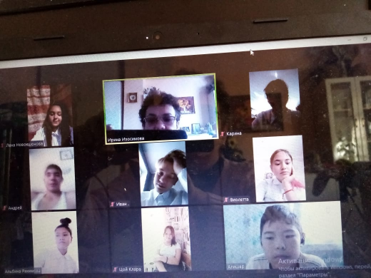 28.09 2020 жылы Сынып жетекшілері тәрбие жұмысының жоспарына сәйкес сынып сағаттарын өткізді.