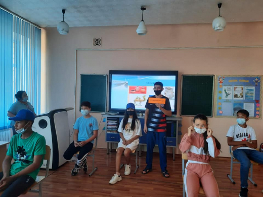 Among the students of the 8th grade of Imangalieva Zh. M., the game 