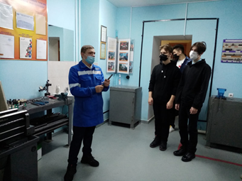 У меня растут года, пусть меня научат!