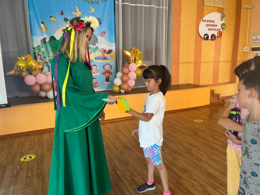 Дүниежүзілік гүлдер күні. Күн шуақты қала тұрғындары мұндай мерекені өткізе алмады.