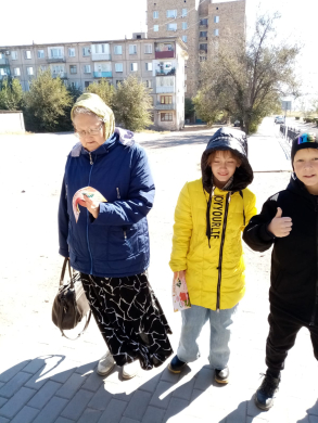 Славим мудрость зрелых лет