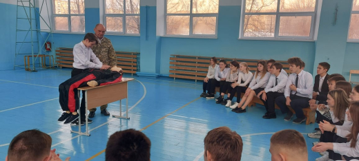 6 марта 2023 года прошли часы общения в 1-11 классах по тематике ЧС, ОБЖ, антитеррористической безопасности.