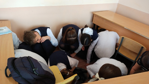 15 мая 2023 года в КГУ «Общеобразовательная школа №10» отдела образования города Балхаш прошли учения по антитеррористической защите.