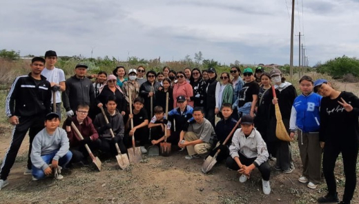 Известно, что субботник-призвание к единству, поднимает коллективный дух и психологический климат. По акции 