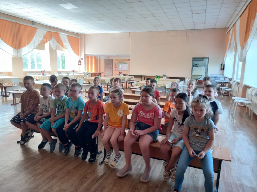 Кеше біздің балалар «До-ре-ми-фа-соль-ла-си» планетасына ұшып келіп, мультфильмдердегі әйгілі әндерді еске алды. 