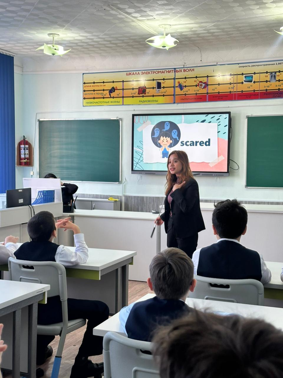 Сегодня в нашей школе прошёл пробный урок английского языка с приглашённым учителем-носителем — Jay!