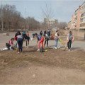 On the basis of the telephone message of akimat of Balkhash town from 19.03.2018, Thursday was spent cleaning and landscaping the school grounds with the technical staff of 18 people.